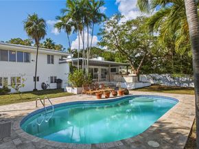 12545 Palm Rd, North Miami FL 33181