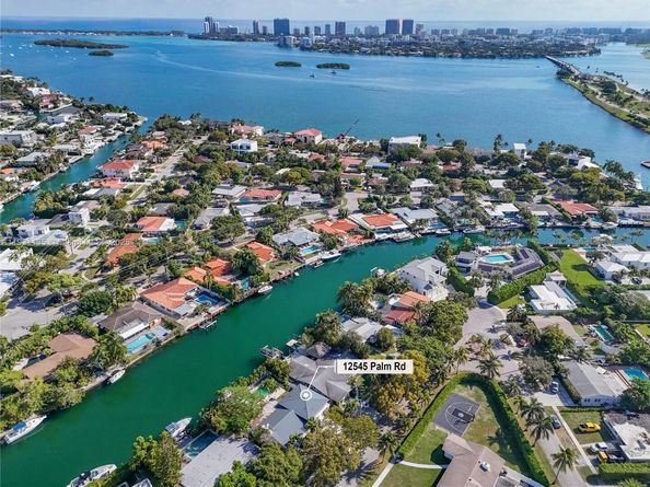 12545 Palm Rd, North Miami FL 33181