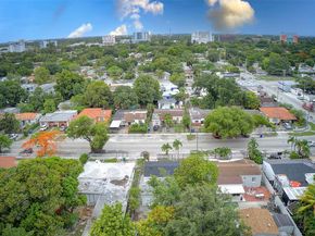 1426 NW 28th St, Miami FL 33142