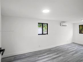 1426 NW 28th St, Miami FL 33142
