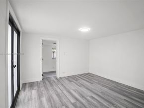 1426 NW 28th St, Miami FL 33142