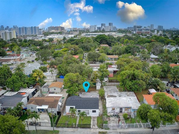 1426 NW 28th St, Miami FL 33142