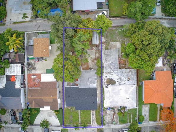 1426 NW 28th St, Miami FL 33142