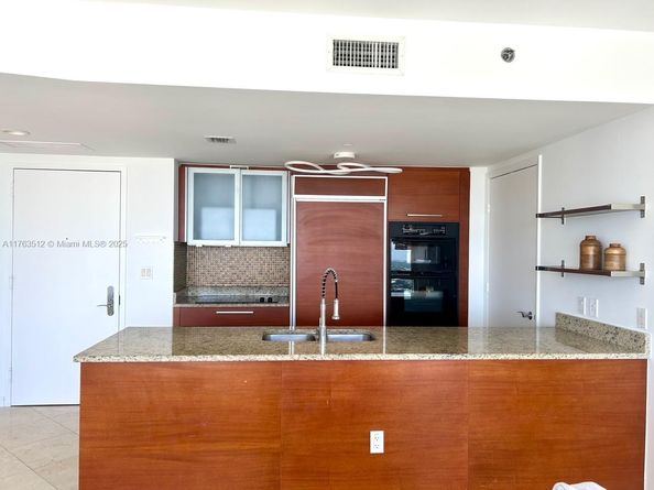 1830 S Ocean Dr 3707, Hallandale Beach FL 33009