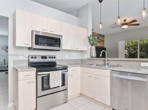 1784 Aspen Ln, Weston FL 33327