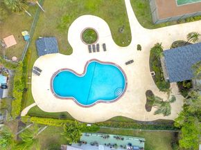 32 Wimbledon Lake Dr 221, Plantation FL 33324