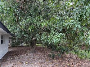 3010 NW 186th Ter, Miami Gardens FL 33056