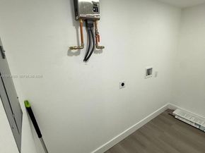 3010 NW 186th Ter, Miami Gardens FL 33056