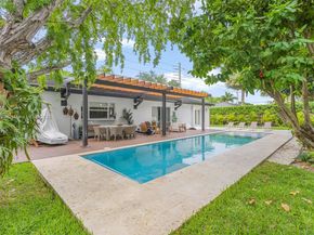 7560 SW 144th St, Palmetto Bay FL 33158