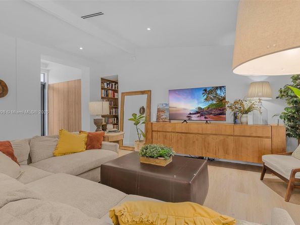 7560 SW 144th St, Palmetto Bay FL 33158