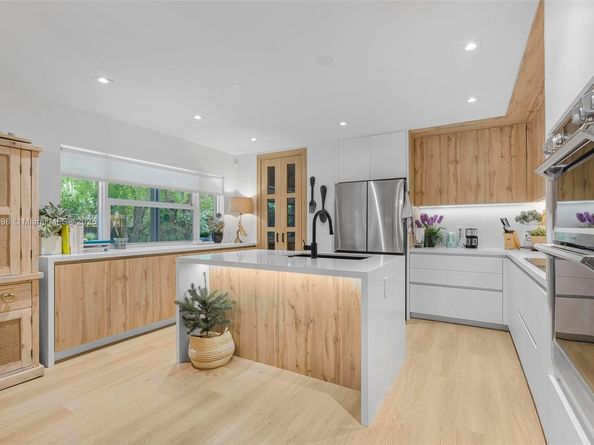 7560 SW 144th St, Palmetto Bay FL 33158