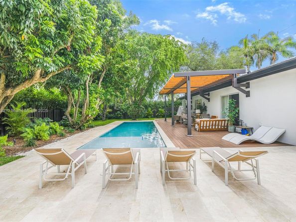 7560 SW 144th St, Palmetto Bay FL 33158