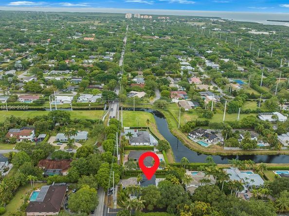 7560 SW 144th St, Palmetto Bay FL 33158
