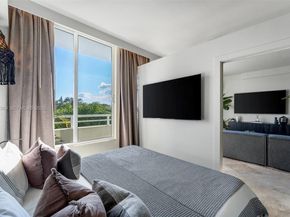 3250 Grand Avenue 306, Miami FL 33133