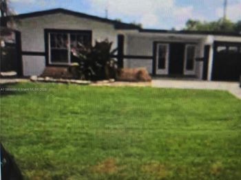 6736 Ixora Dr