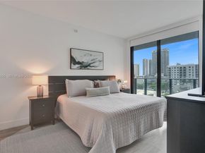 121 NE 34th St 902, Miami FL 33137