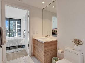 121 NE 34th St 902, Miami FL 33137