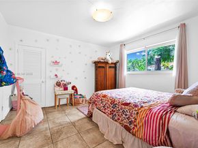 10619 NE 10th Pl, Miami Shores FL 33138