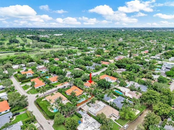 10619 NE 10th Pl, Miami Shores FL 33138
