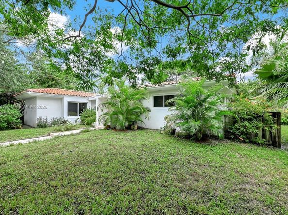 10619 NE 10th Pl, Miami Shores FL 33138
