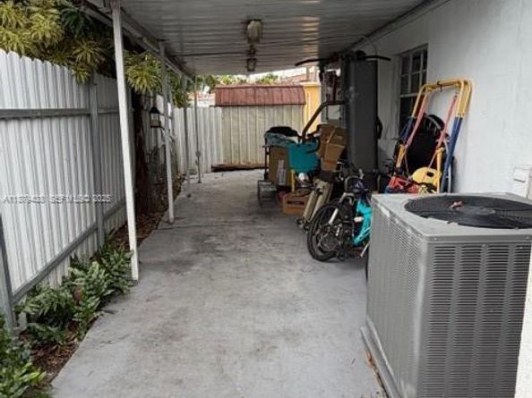 832 E 20th St, Hialeah FL 33013