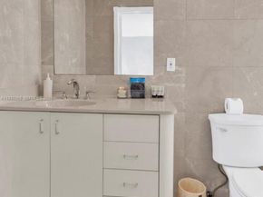 2875 NE 19th St, Pompano Beach FL 33062