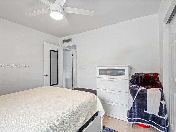 10834 N Kendall Dr X12, Miami FL 33176