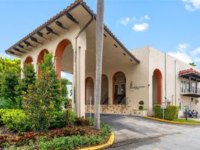 10834 N Kendall Dr X12, Miami FL 33176