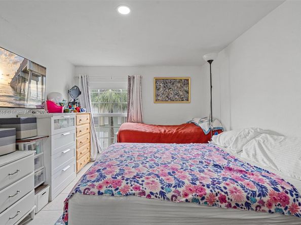 10834 N Kendall Dr X12, Miami FL 33176