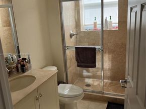 3232 SW 22nd Ter 201, Miami FL 33145
