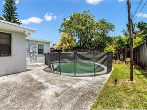 6528 SW 26th St, Miramar FL 33023