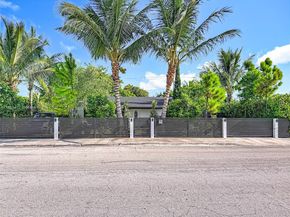 10045 SW 172nd St, Miami FL 33157