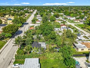 10045 SW 172nd St, Miami FL 33157