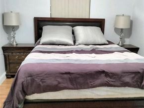 561 NW 190th St, Miami Gardens FL 33169