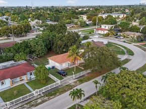 561 NW 190th St, Miami Gardens FL 33169