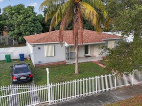 561 NW 190th St, Miami Gardens FL 33169