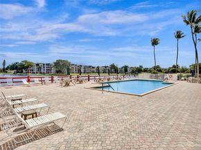 1520 Whitehall Dr 101, Davie FL 33324