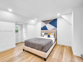 1960 NE 182nd St, North Miami Beach FL 33162