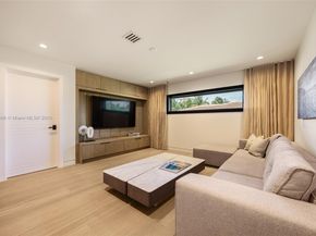 110 Holiday Dr, Hallandale Beach FL 33009