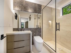 110 Holiday Dr, Hallandale Beach FL 33009