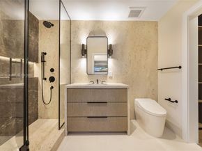 110 Holiday Dr, Hallandale Beach FL 33009