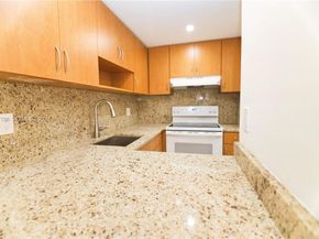 1654 NE 151st St 1654, Miami FL 33162