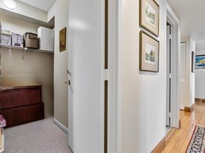 520 Brickell Key Dr A1404, Miami FL 33131