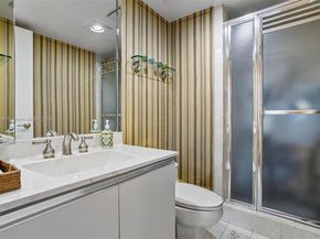 520 Brickell Key Dr A1404, Miami FL 33131