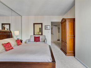 520 Brickell Key Dr A1404, Miami FL 33131