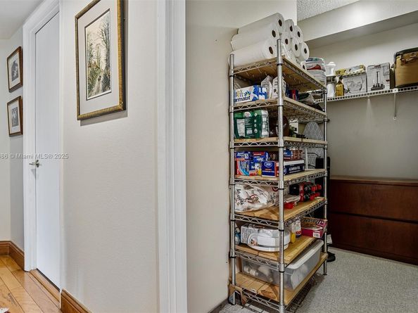 520 Brickell Key Dr A1404, Miami FL 33131