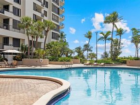 520 Brickell Key Dr A1404, Miami FL 33131