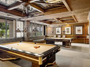 520 Brickell Key Dr A1404, Miami FL 33131