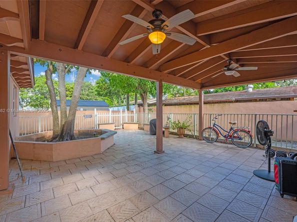 9835 SW 85th St, Miami FL 33173