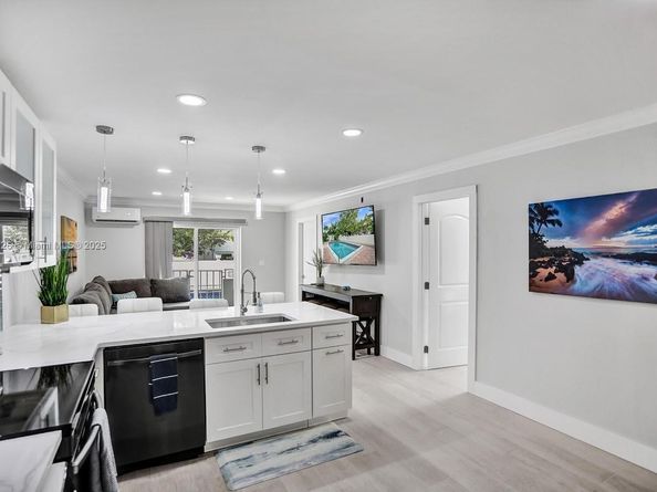 2900 N Banyan St 101, Fort Lauderdale FL 33316